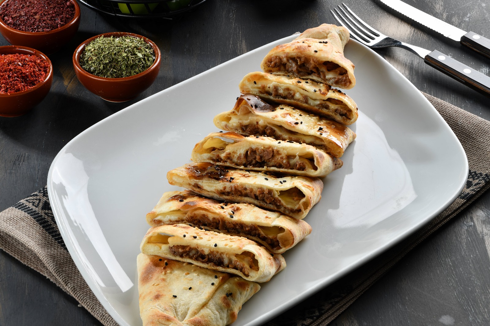 DÖNERLİ KAPALI PİDE